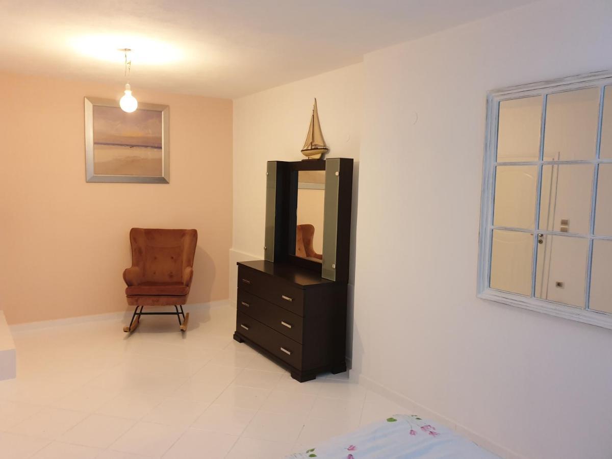 House Suites Domaine Rizomilos 外观 照片
